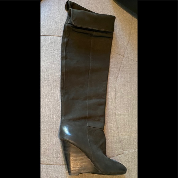 Great ASH Women's Over-The-Knee Wedge Leather Boot - Picture 7 of 13